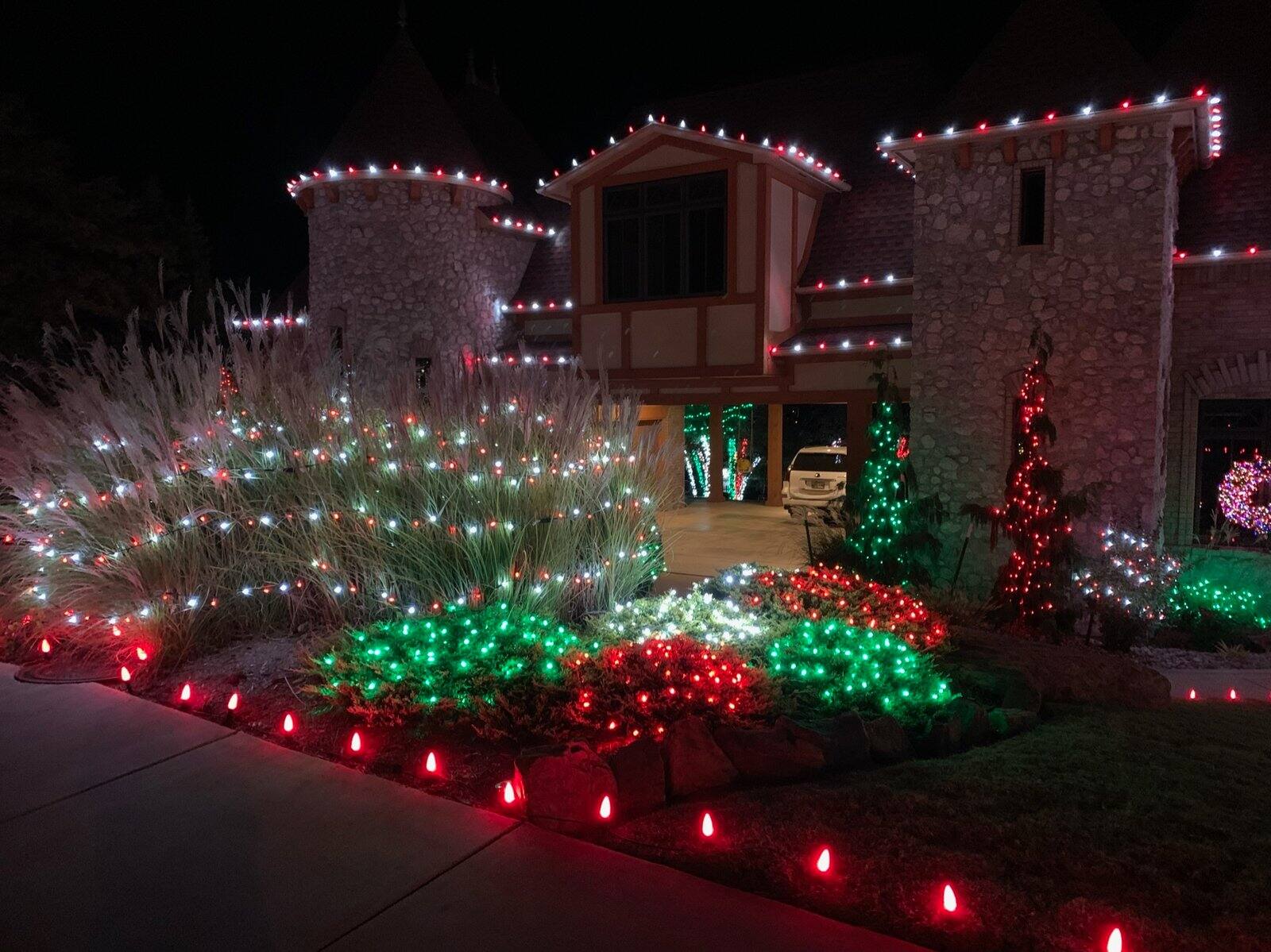 christmas light installation edmond 6.jpg