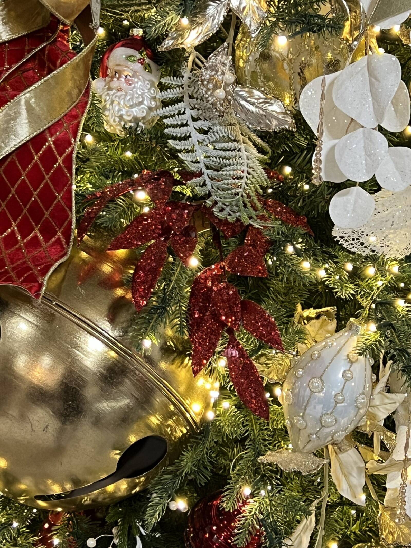 interior holiday decorating christmas tree